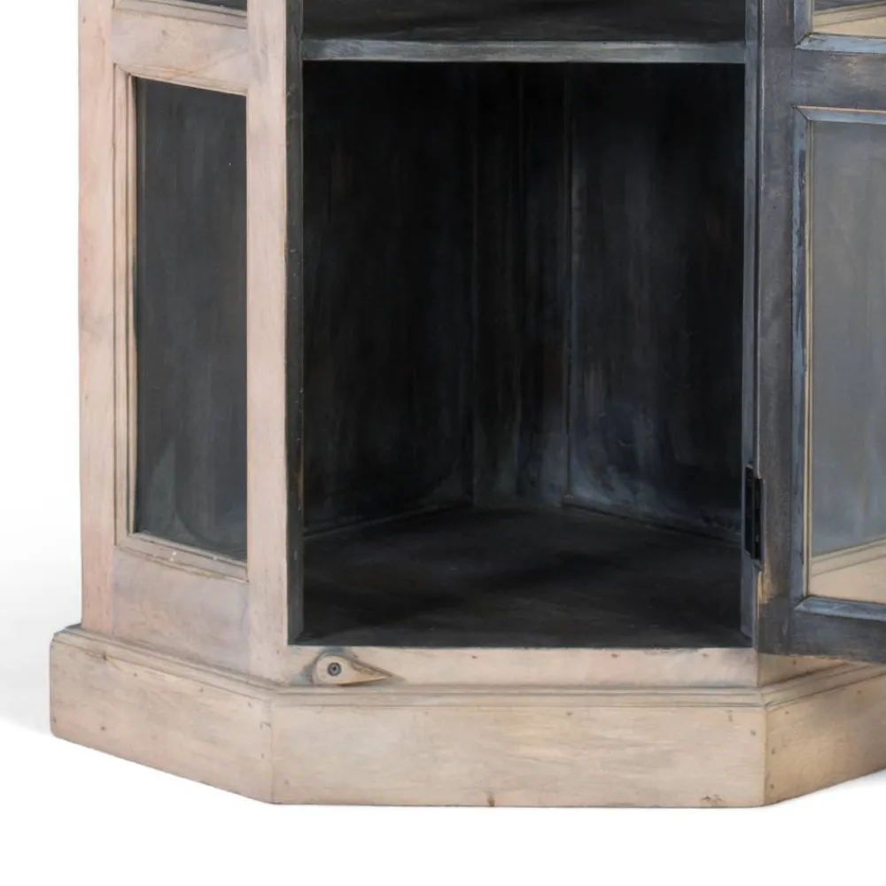 Eckvitrine Pescara*Pharao24 Hot