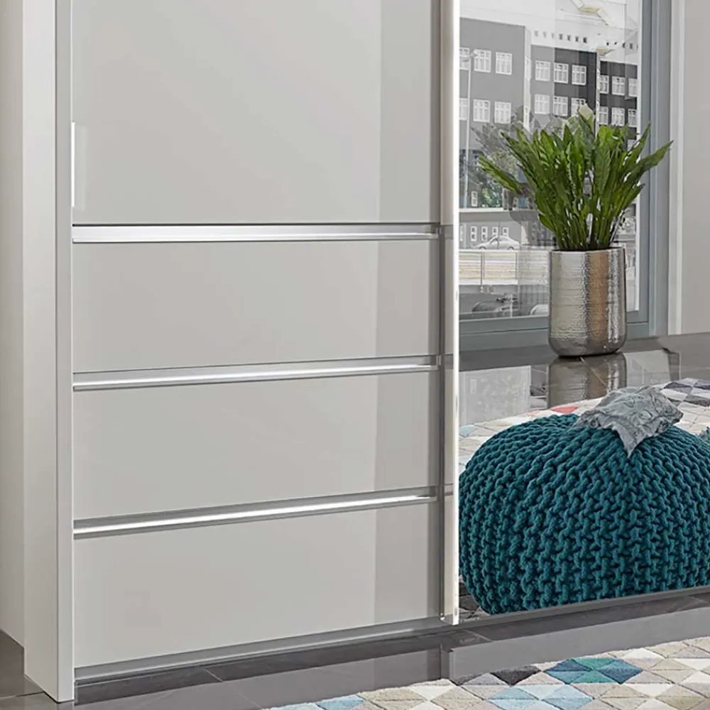 Schlafzimmerschrank Vovila*Pharao24